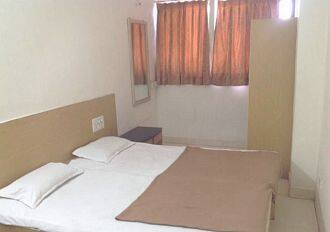 Hotel Ambika Lodge, Pune 4